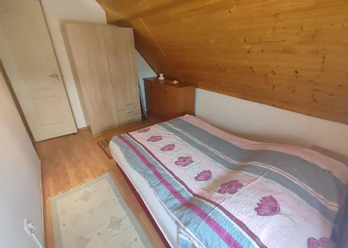 In 19249 * Balatonmáriafürdő